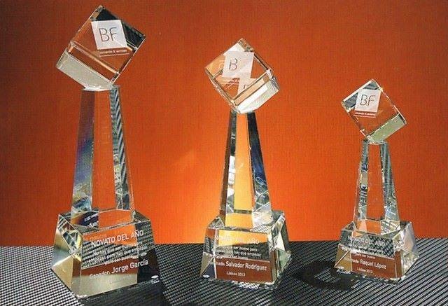 Trofeo Batanga Cubo Faro Cristal 