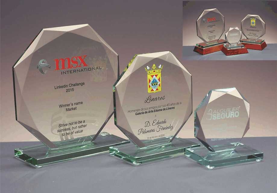 Trofeo Bauchi Octogonal Cristal 