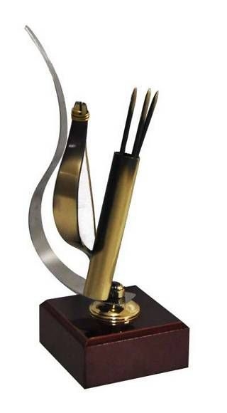 Trofeo Artesanal Laton Tiro con Arco 