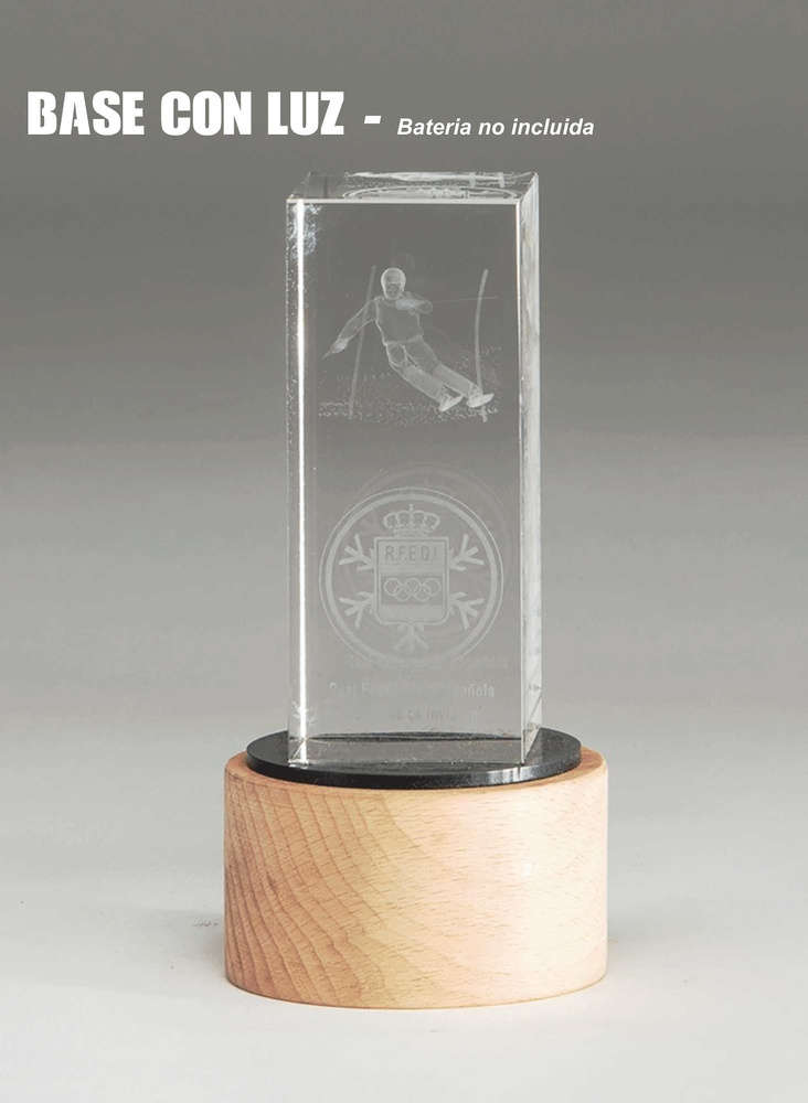 Trofeo Cubo Rectangular de Cristal Optico con luz 