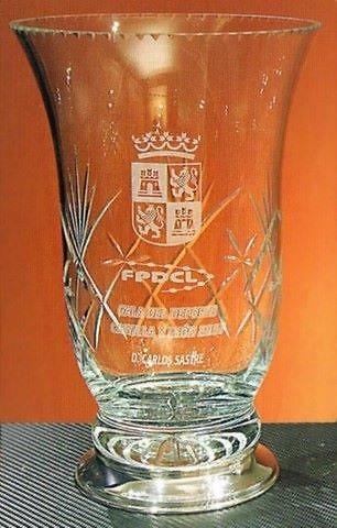 Trofeo Daka Florero Plata Cristal 