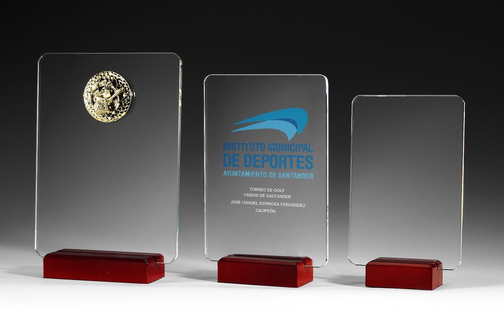 Trofeo Grullo en madera y Cristal personalizable 