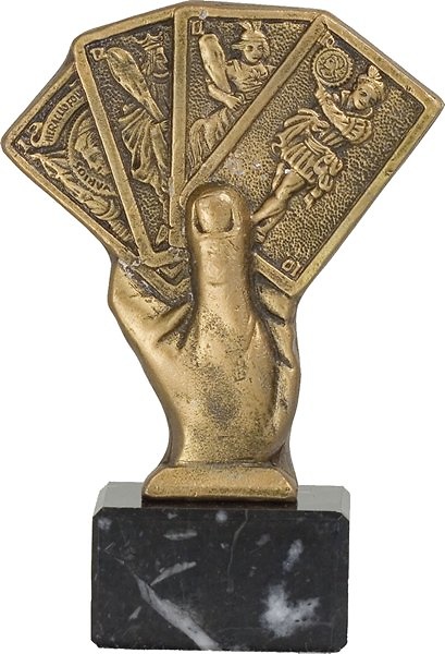 Trofeo Manos Cartas 14 cm 