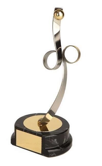 Trofeo balonmano dorado y plateado 