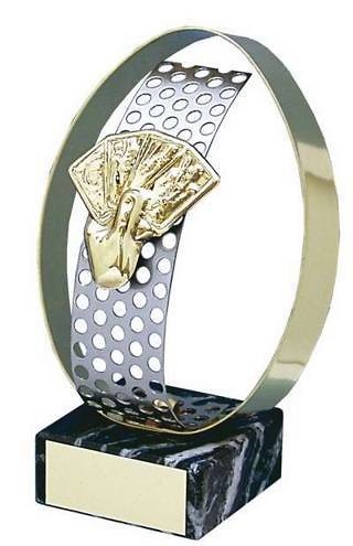 Trofeo cartas detalle aro dorado 