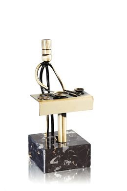 Trofeo cocinero en cocina realizado en metal 