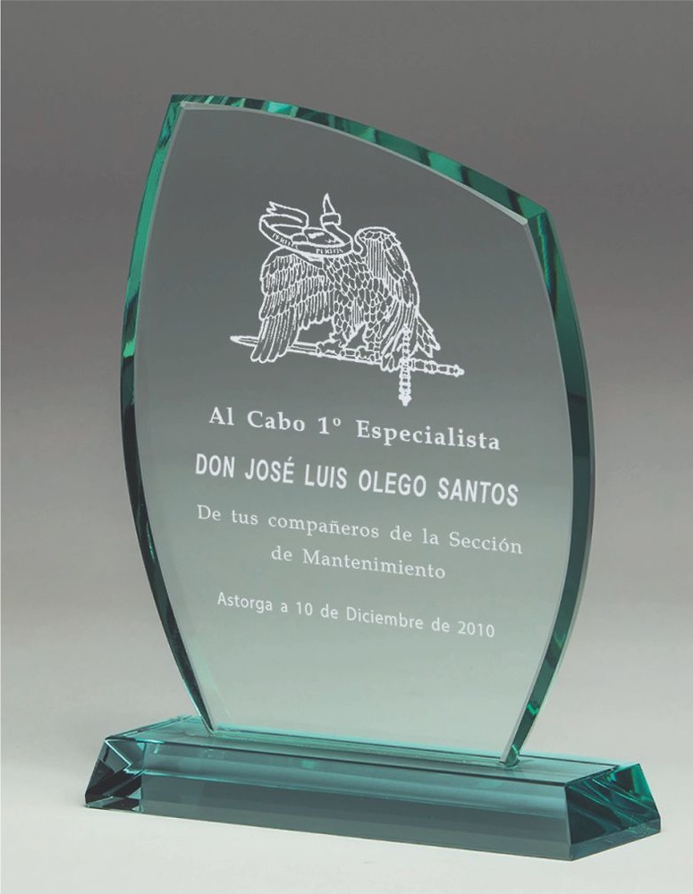 Trofeo cristal verdoso pulido formas lapidadas esportiu 