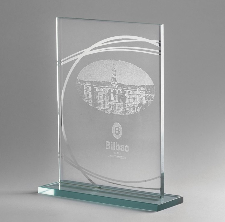 Trofeo de Cristal Lapidado modelo Fresnillo 