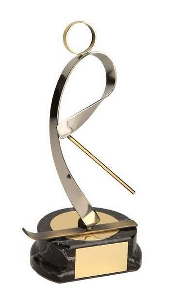 Trofeo esquí dorado esquiador 