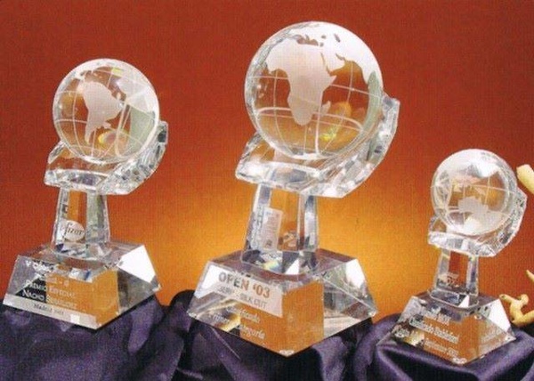 Trofeo Awak Roca Globo Terráqueo 