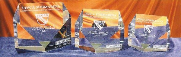 Trofeo Bamaha Pentágono Cristal 