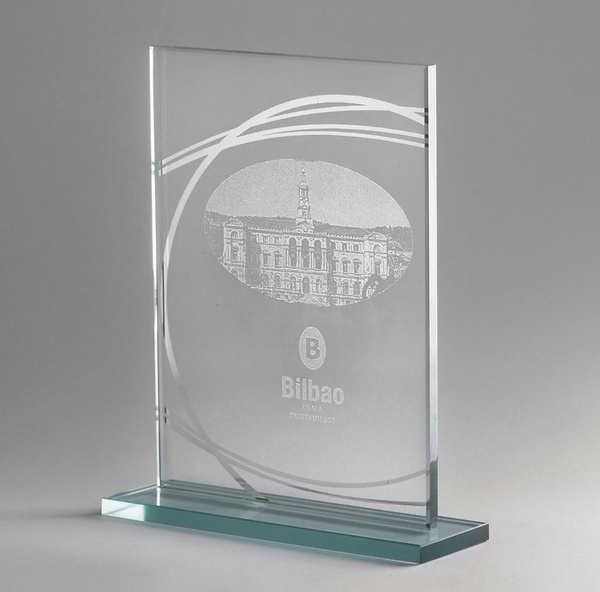 Trofeo de Cristal Lapidado modelo Fresnillo 