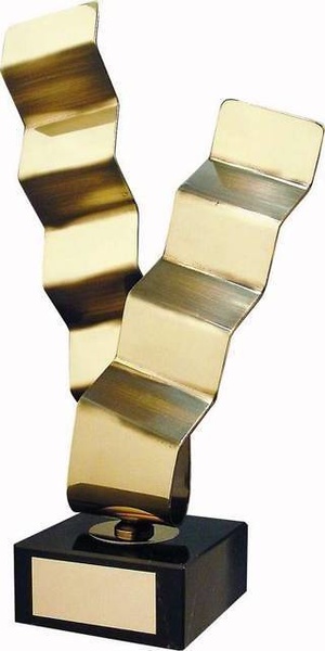 Trofeo diseño forma escaleras 