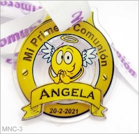 Medalla metacrilato con pergamino amarillo oro