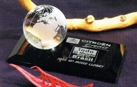 Trofeo Basa Globo Terráqueo Peana Negra