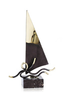 Trofeo barco velero dorado