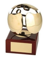 Trofeo bolos bola dorada
