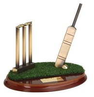 Trofeo críquet bate, stumps y bails