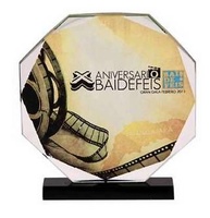 Trofeo de Cristal Hexagonal personalizable a todo color