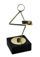 Trofeo de domino en Latón modelo Topacio