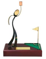 Trofeo fútbol árbitro sacando tarjeta