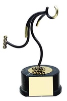 Trofeo patinaje en línea patinador negro y dorado
