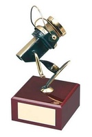 Trofeo pesca carrete de caña
