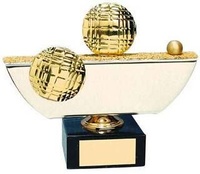 Trofeo petanca pista con bolas y boliche