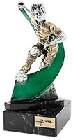 Trofeo resina Futbol multicolor con peana de mármol.