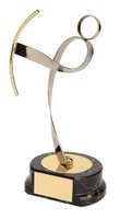Trofeo tiro con arco dorado tirador