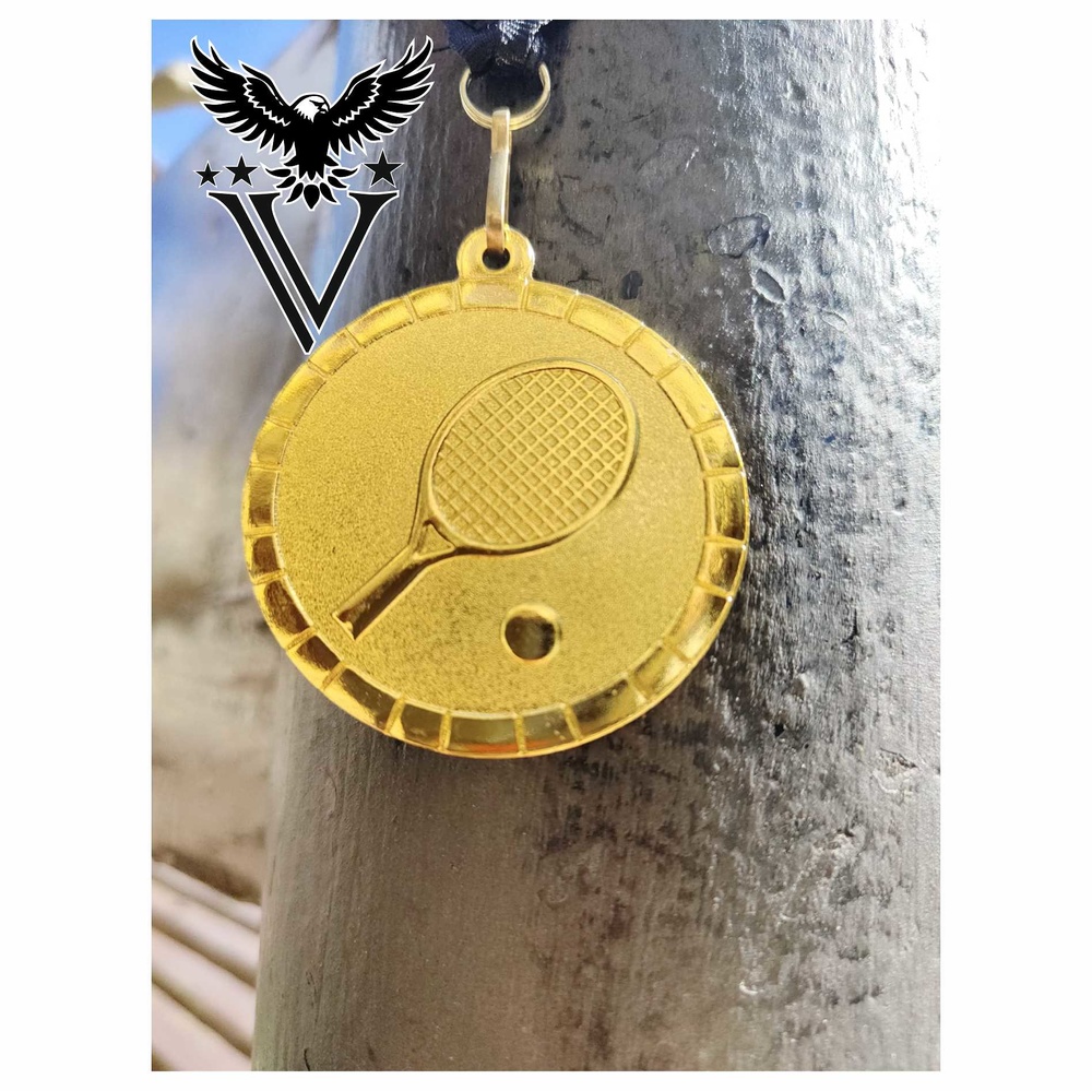 Medalla Tenis - Frontenis metálica en acabado oro 