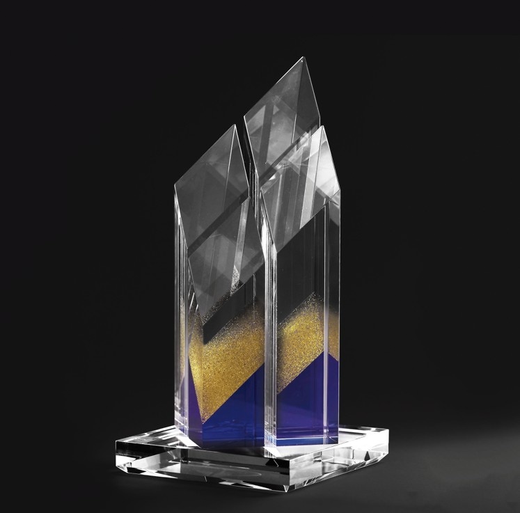 Trofeo Jimene cristal personalizable y aplique deportivo 