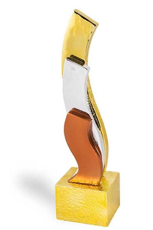 Trofeo con Volumen escultural Trazos Oro, Plata y Bronce 