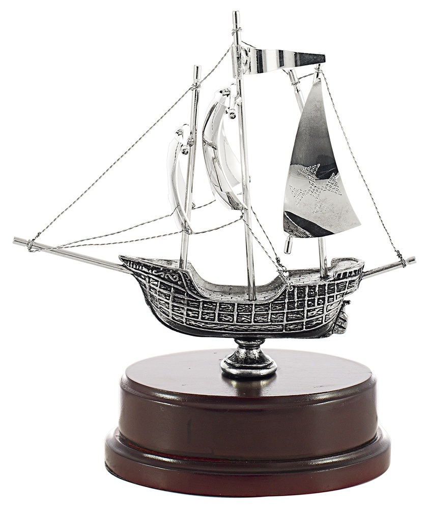 Trofeo en resina de Vela. 