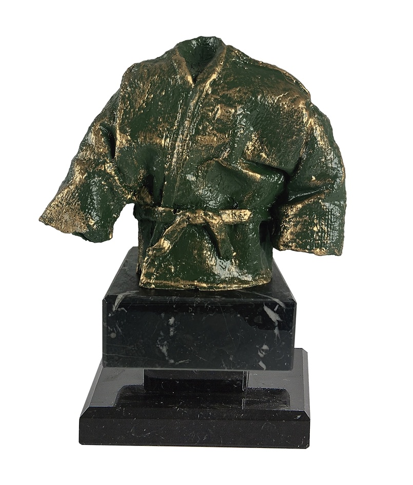 Trofeo kimono terminacion bronce 