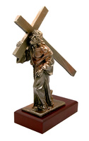 Trofeo de resina Nazareno con cruz